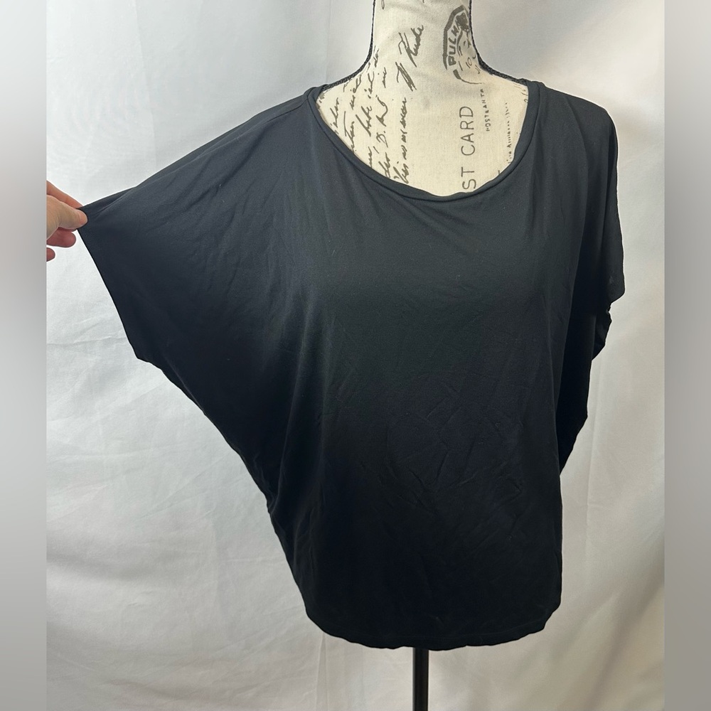 💚Uniqlo Women's Black Tank Top💚 - Picture 8 of 11